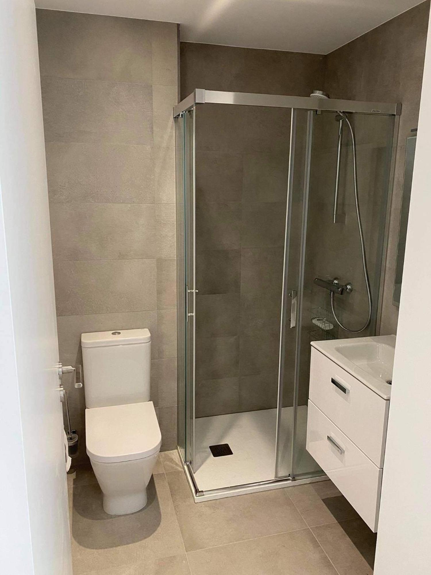 Holiday Studio Apartment Near The Beach And City Centre غيبرالتار المظهر الخارجي الصورة
